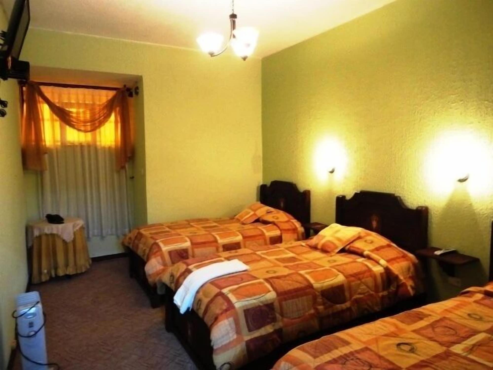 Hotel Catedral Quito Buitenkant foto