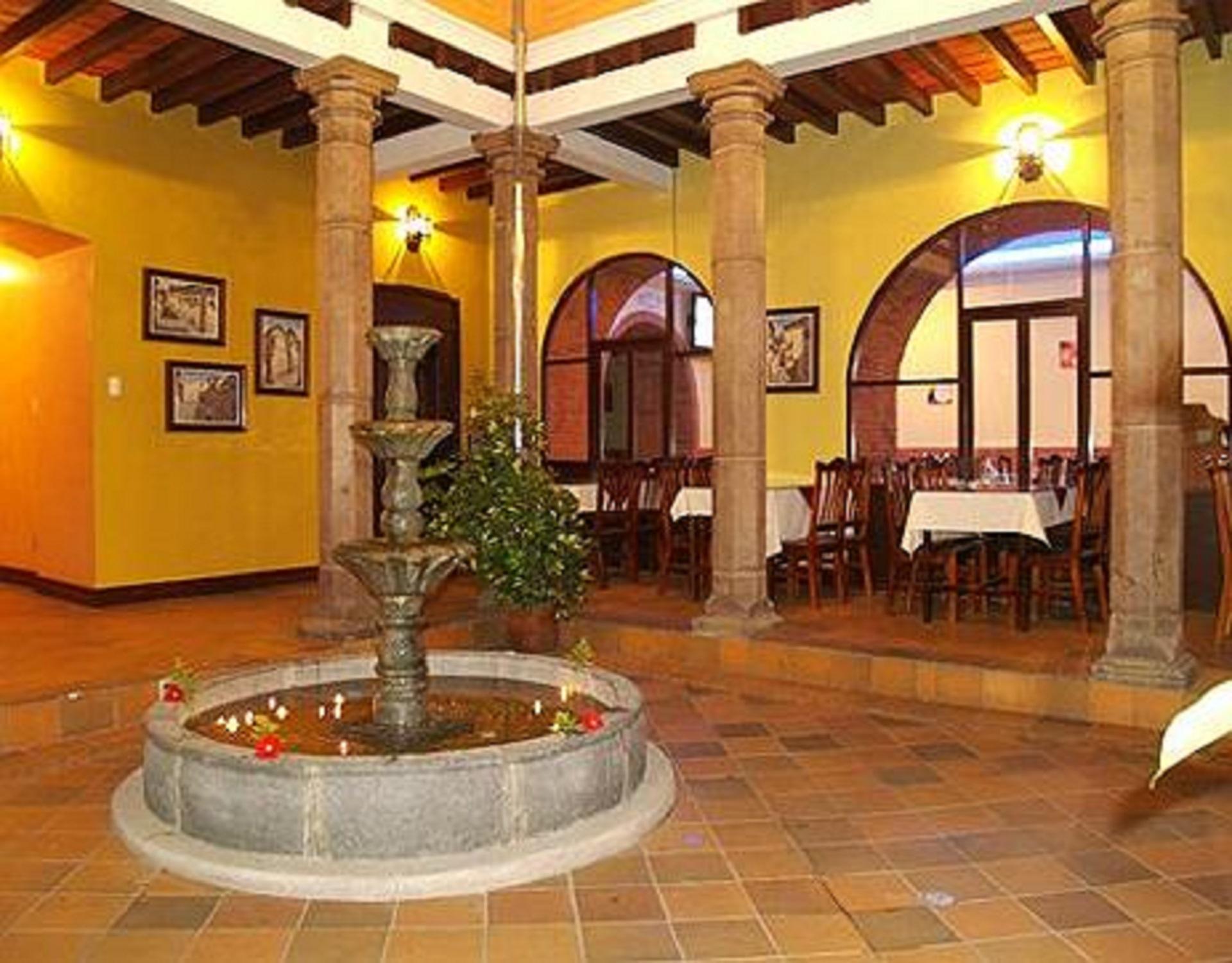 Hotel Catedral Quito Buitenkant foto