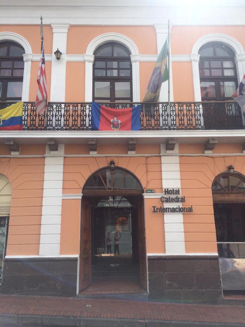 Hotel Catedral Quito Buitenkant foto