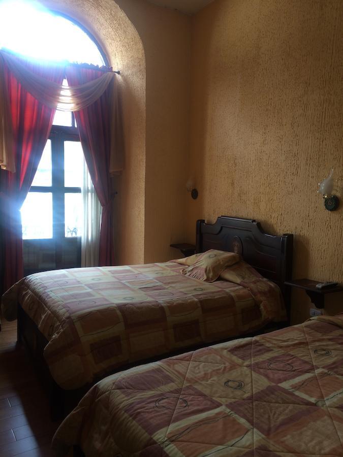 Hotel Catedral Quito Buitenkant foto