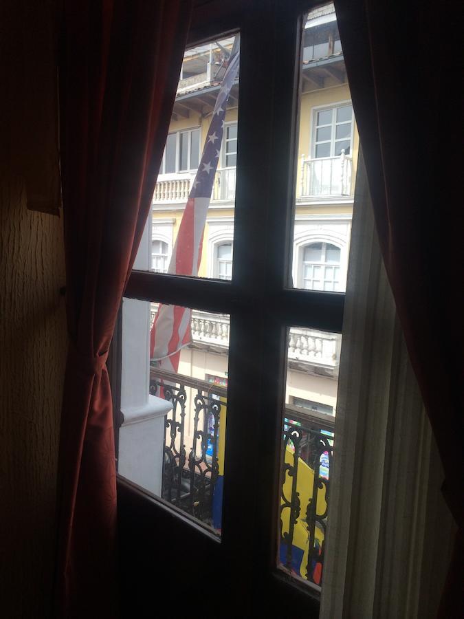 Hotel Catedral Quito Buitenkant foto